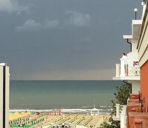 فندق Sissi Rivazzurra Di Rimini